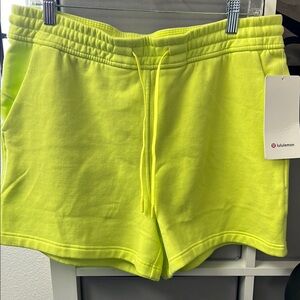 lululemon Loungeful HR Women's Yellow Shorts 4”. Size 12. NWT